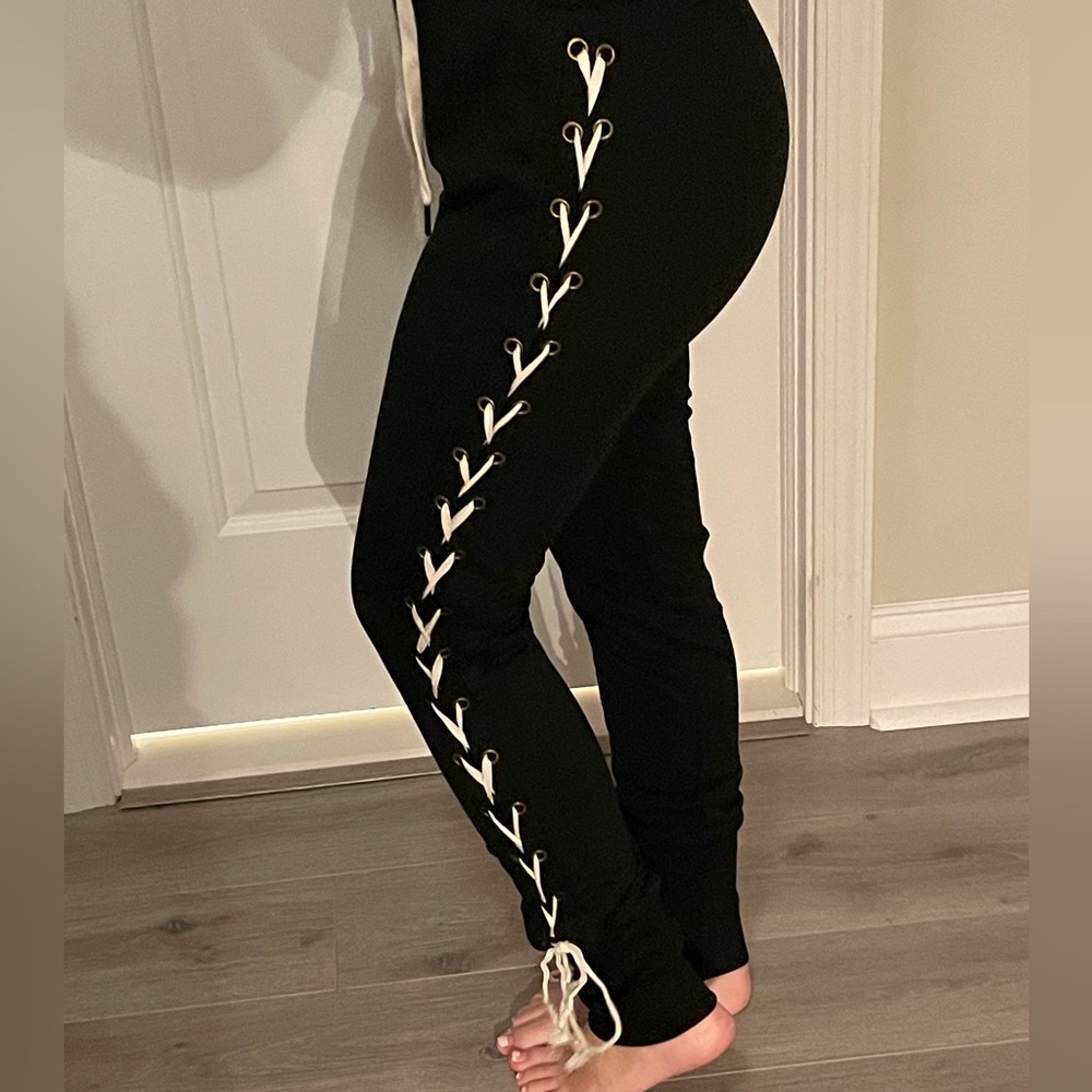 Lace up jogger